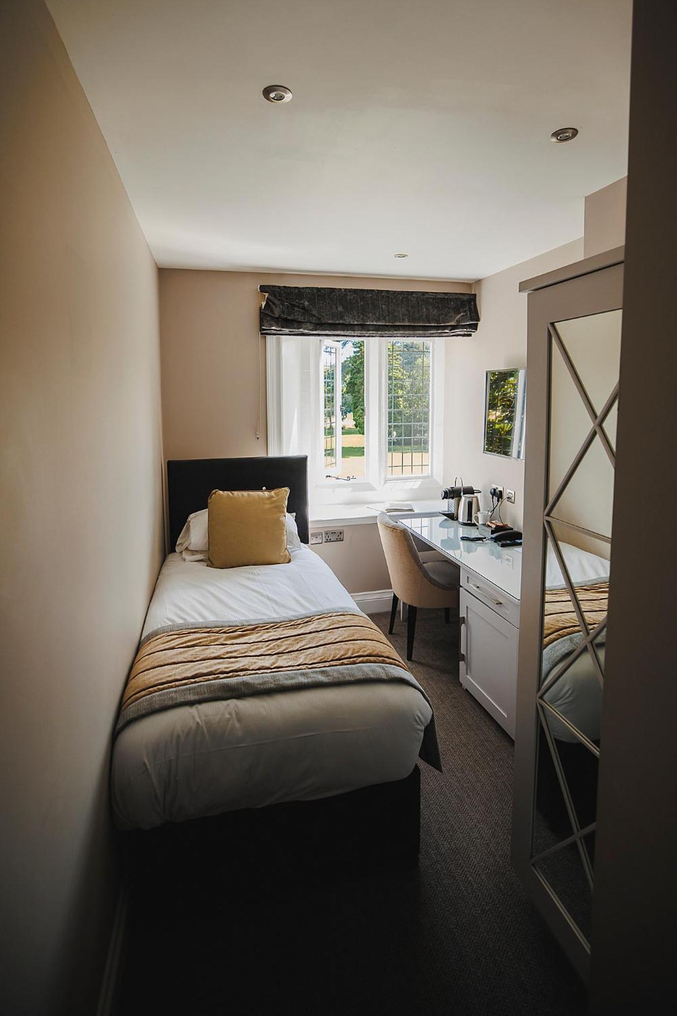 Caer Rhun Hall Hotel Conwy Exterior photo